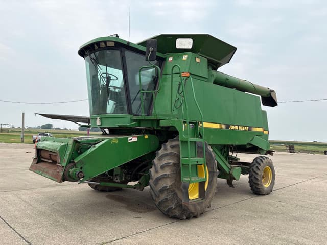 Image of John Deere 9500 equipment image 1