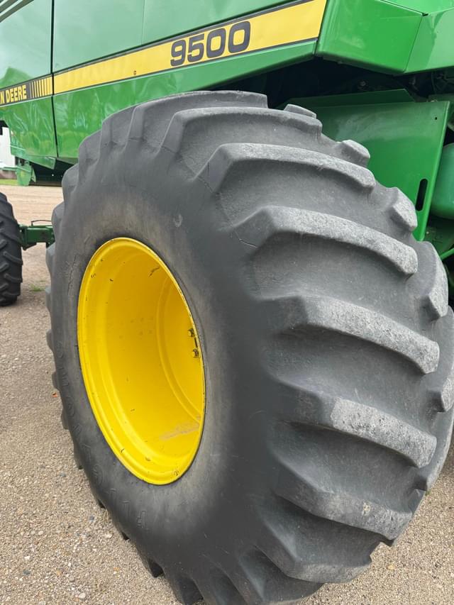 Image of John Deere 9500 equipment image 4