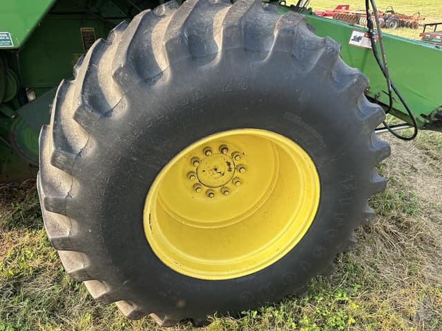 Image of John Deere 9500 equipment image 2