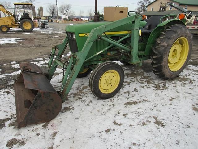 Image of John Deere 950 equipment image 1