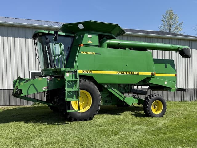 Image of John Deere 9510 equipment image 1