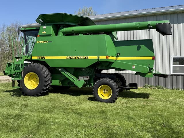 Image of John Deere 9510 equipment image 4