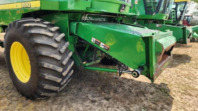 Image of John Deere 9510 equipment image 1
