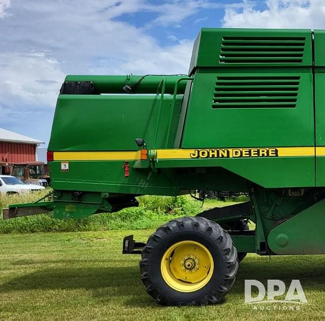 Image of John Deere 9510 equipment image 4