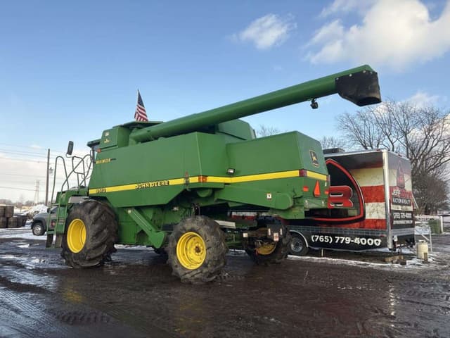 Image of John Deere 9510 equipment image 1