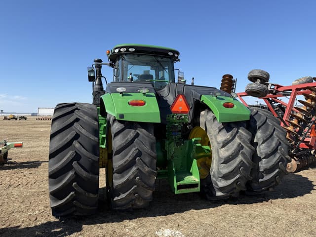 Image of John Deere 9520R equipment image 2