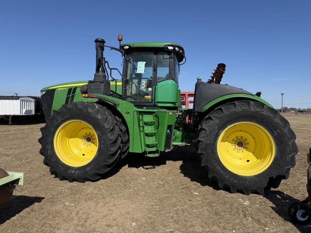 Image of John Deere 9520R equipment image 1