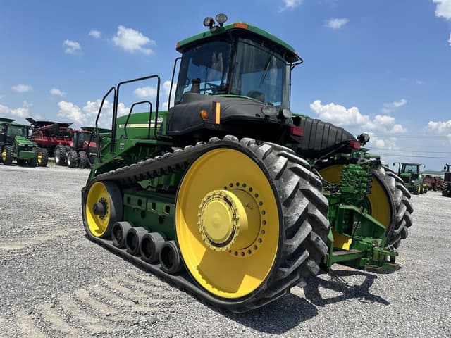 Image of John Deere 9520T equipment image 4