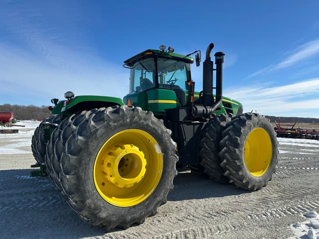 Image of John Deere 9530 equipment image 4