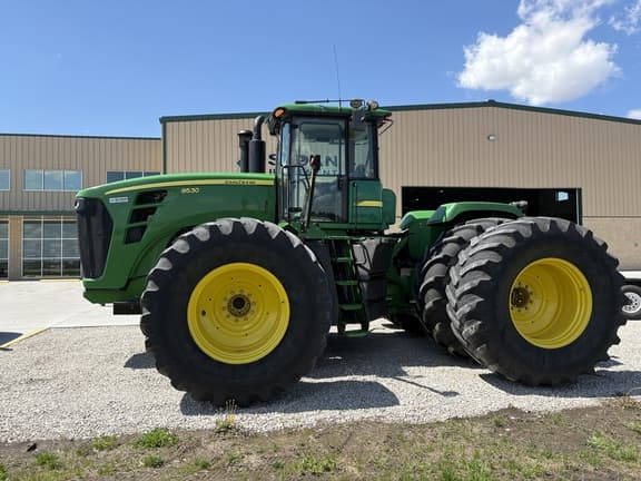Image of John Deere 9530 equipment image 3