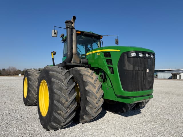Image of John Deere 9530 equipment image 1