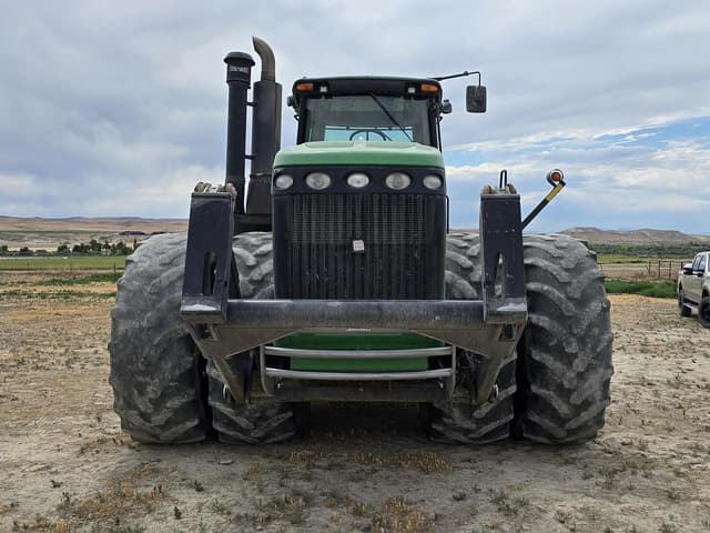 Image of John Deere 9530 equipment image 1