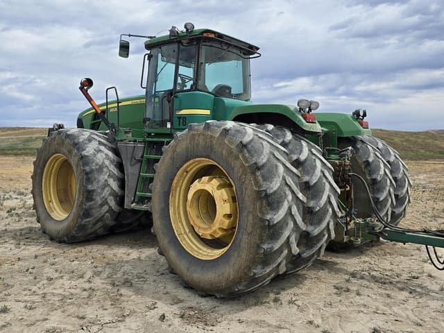 Image of John Deere 9530 equipment image 4