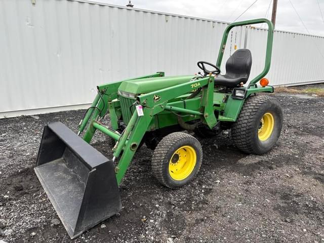 Image of John Deere 955 equipment image 1