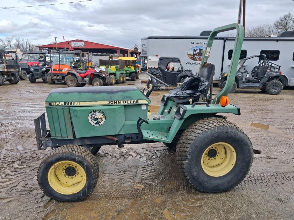 John Deere 955 Equipment Image0