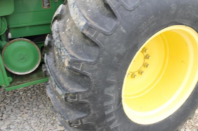 Image of John Deere 9550 equipment image 1