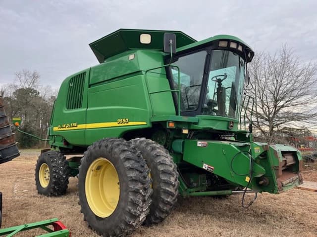 Image of John Deere 9550 equipment image 1