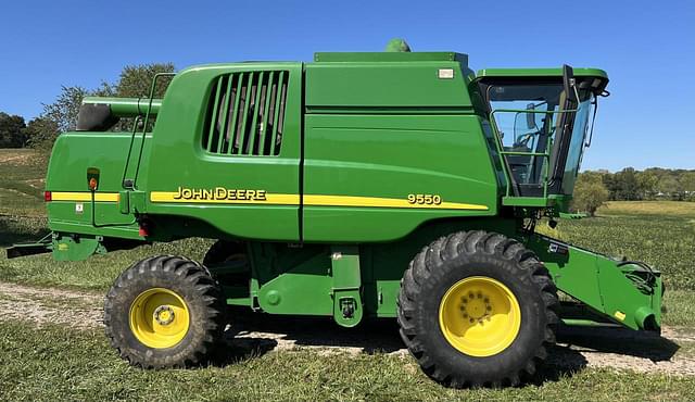 Image of John Deere 9550 equipment image 2