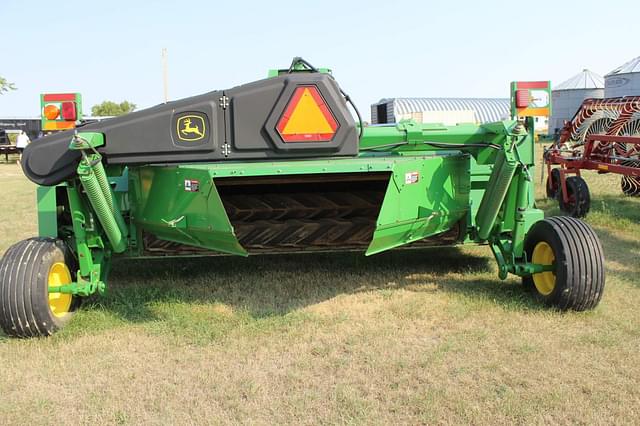 Image of John Deere 956 equipment image 2