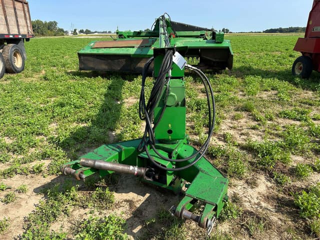 Image of John Deere 956 equipment image 1