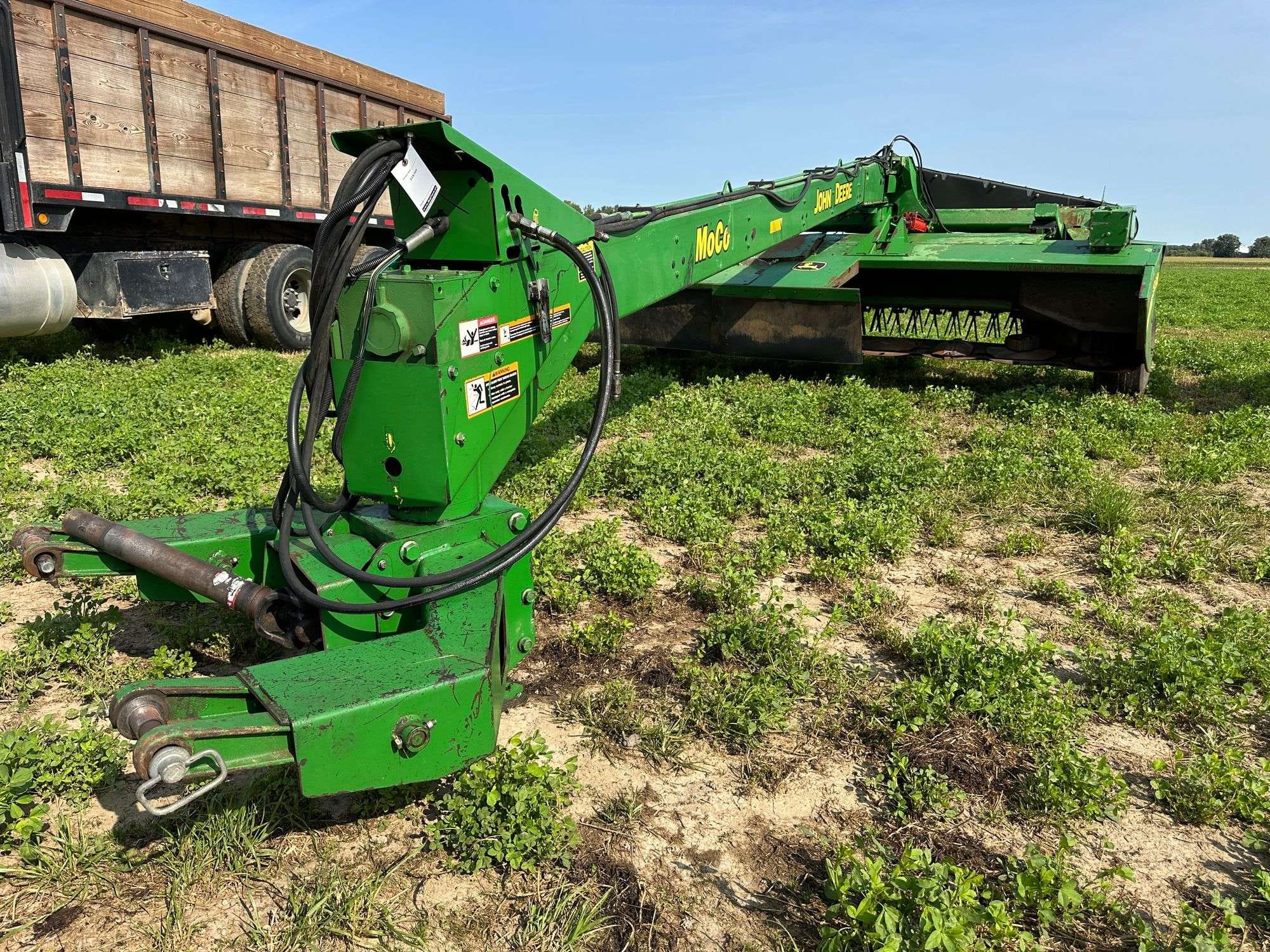 John Deere 956 Image