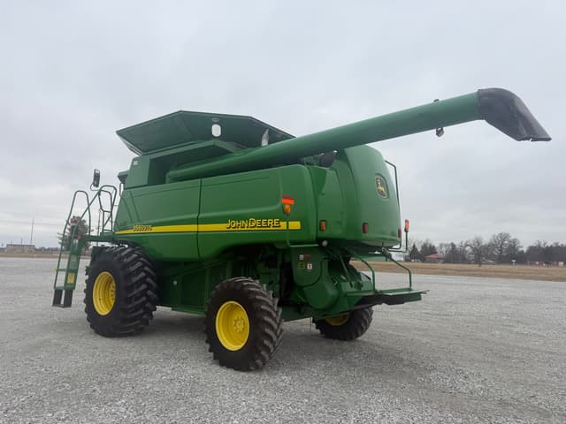 Image of John Deere 9560 equipment image 4