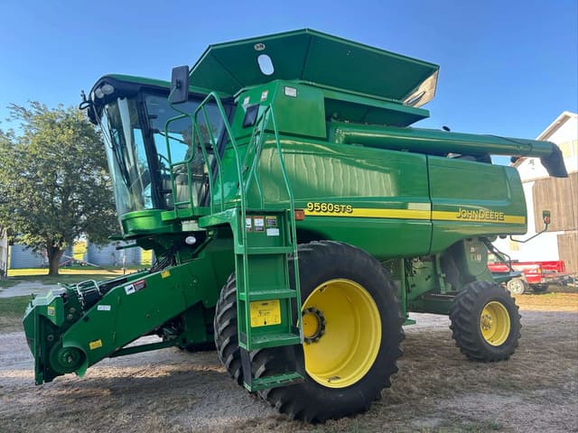 Image of John Deere 9560 STS equipment image 1