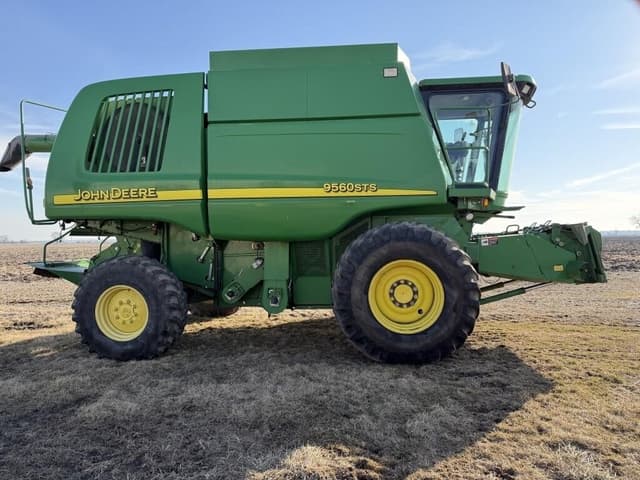 Image of John Deere 9560 STS equipment image 3