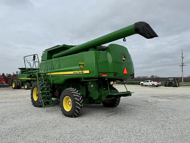 Image of John Deere 9570 STS equipment image 3