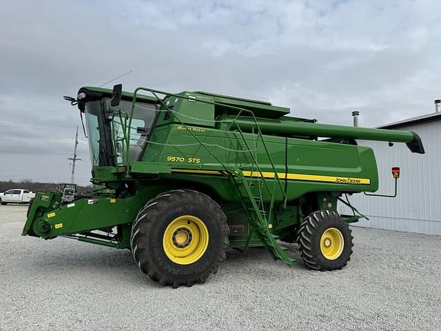 Image of John Deere 9570 STS equipment image 1