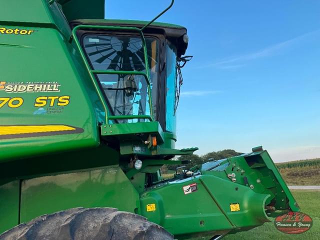Image of John Deere 9570 STS equipment image 4