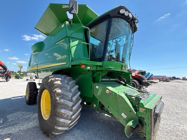 Image of John Deere 9570 STS equipment image 1