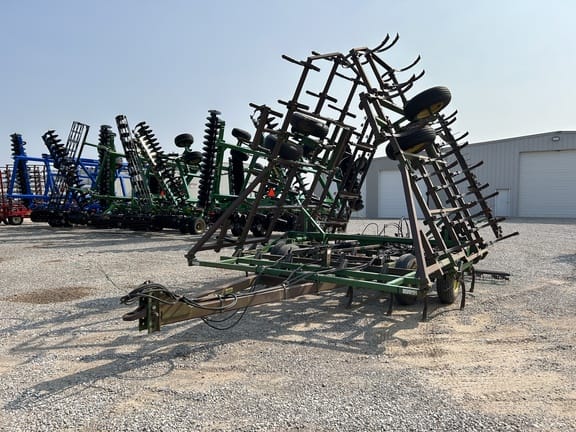 John Deere 960 Equipment Image0