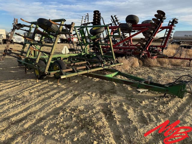 Image of John Deere 960 equipment image 2