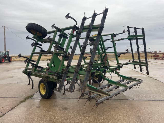 Image of John Deere 960 equipment image 3