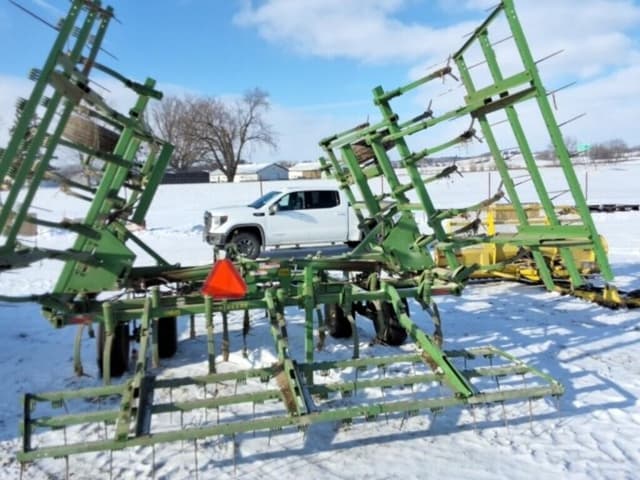 Image of John Deere 960 equipment image 3