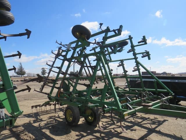 Image of John Deere 960 equipment image 3