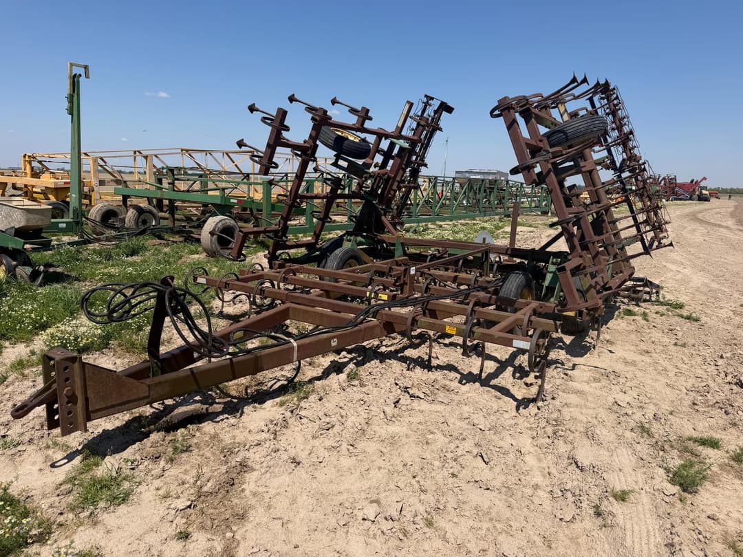 Image of John Deere 960 Primary image