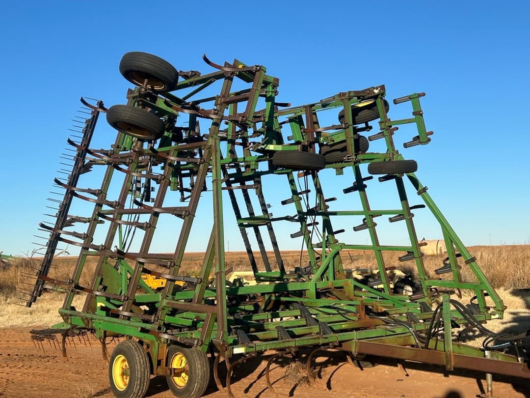 Image of John Deere 960 Primary image