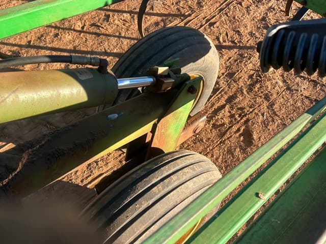 Image of John Deere 960 equipment image 4