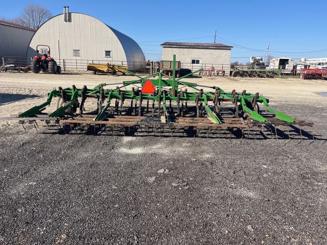 Image of John Deere 960 equipment image 2