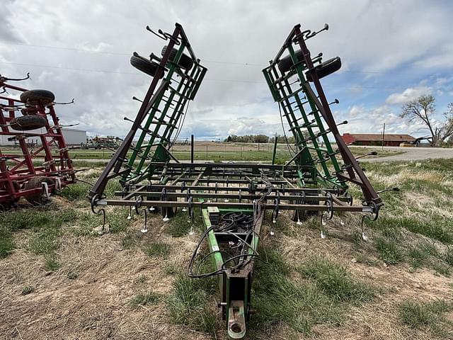 Image of John Deere 960 equipment image 1