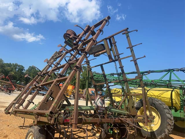Image of John Deere 960 equipment image 2