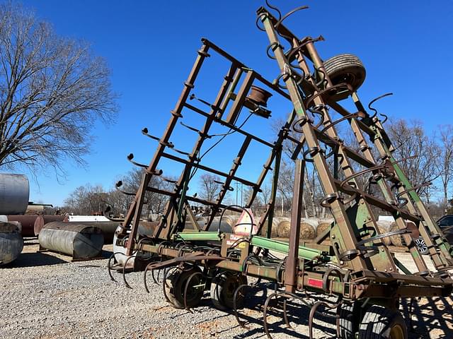 Image of John Deere 960 equipment image 3