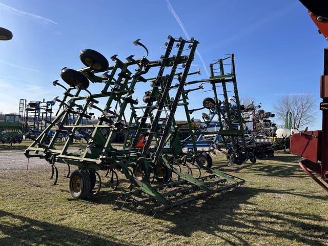 Image of John Deere 960 equipment image 2