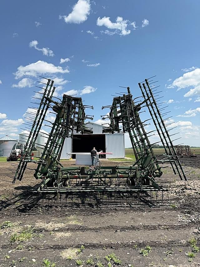 Image of John Deere 960 equipment image 3