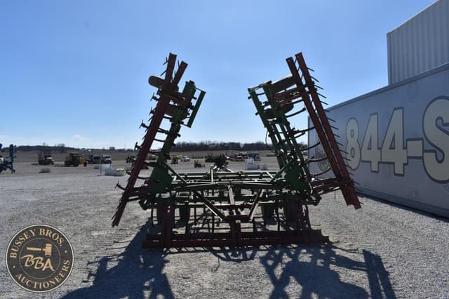 Image of John Deere 960 equipment image 3