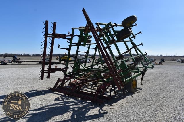 Image of John Deere 960 equipment image 4