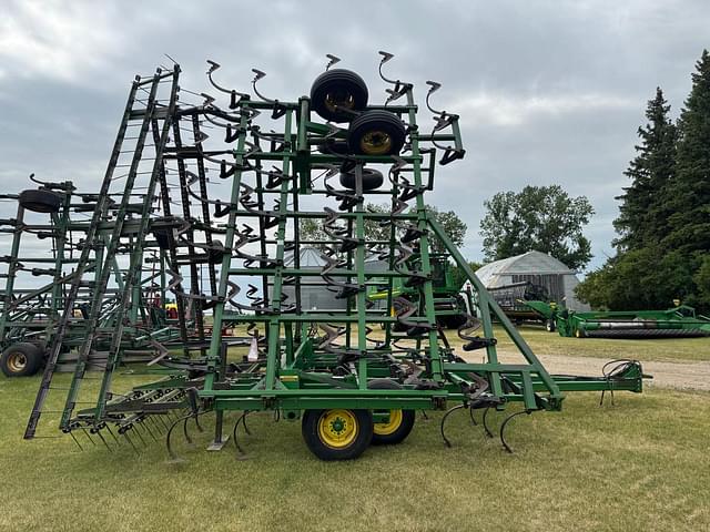 Image of John Deere 960 equipment image 4