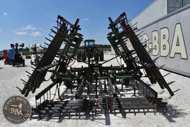Image of John Deere 960 equipment image 3